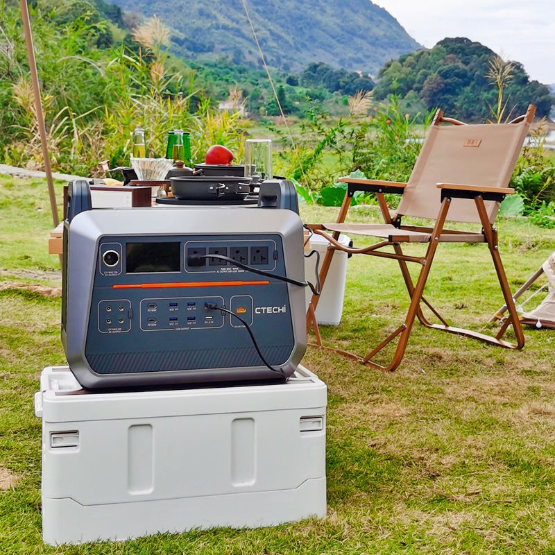 家庭用緊急電源急速充電2000W 家庭用屋外キャンプ用ポータ - Solar Generator のレビューと価格